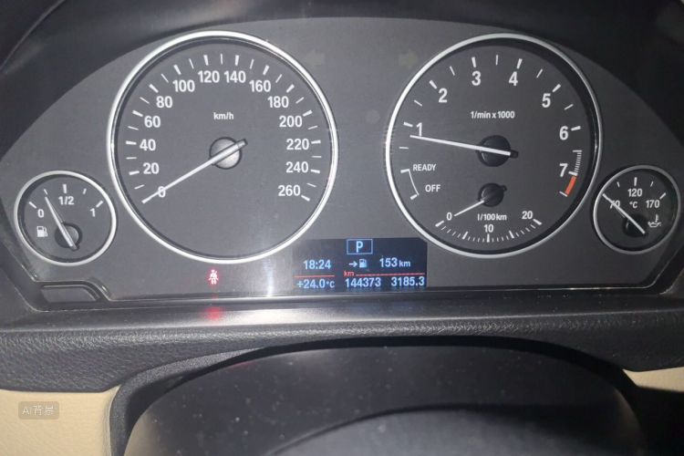 BMW 3 Series 2015 car image #13