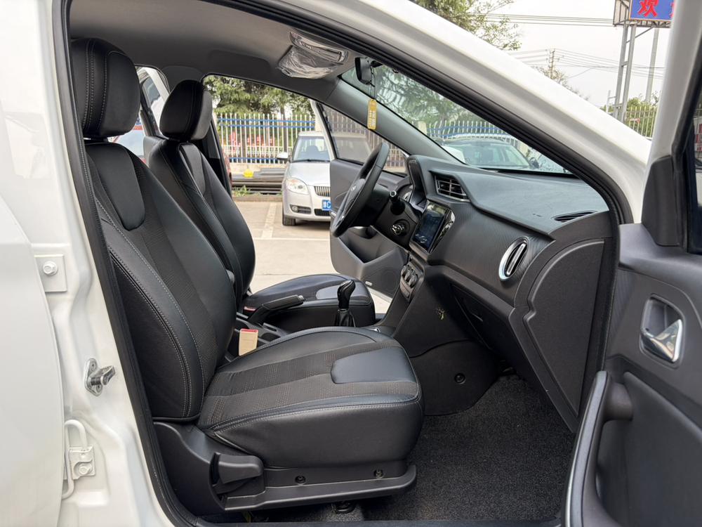 Chery Tiggo 3x 2018 #17 Chery Tiggo 3x 2018 car image #17