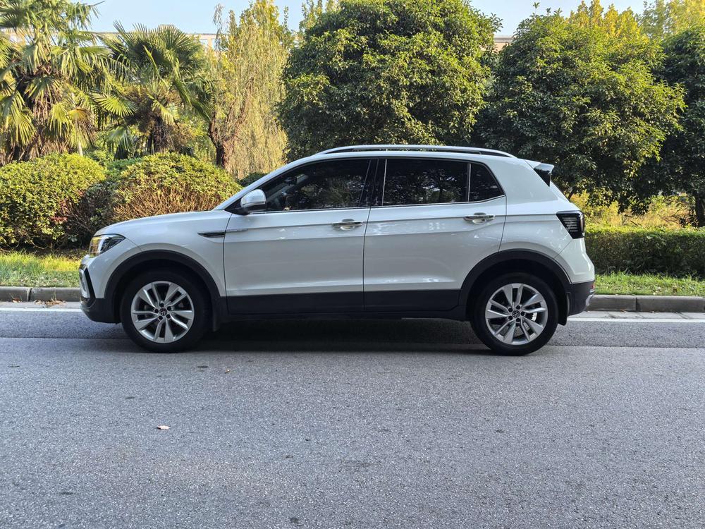 Volkswagen T-Cross 2023 #4 Volkswagen T-Cross 2023 car image #4