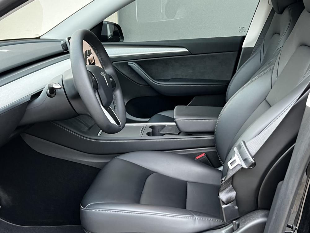 Tesla Model Y 2023 #29 Tesla Model Y 2023 car image #29