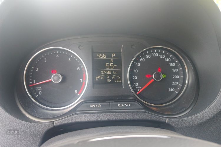 Volkswagen Polo 2018 car image #13