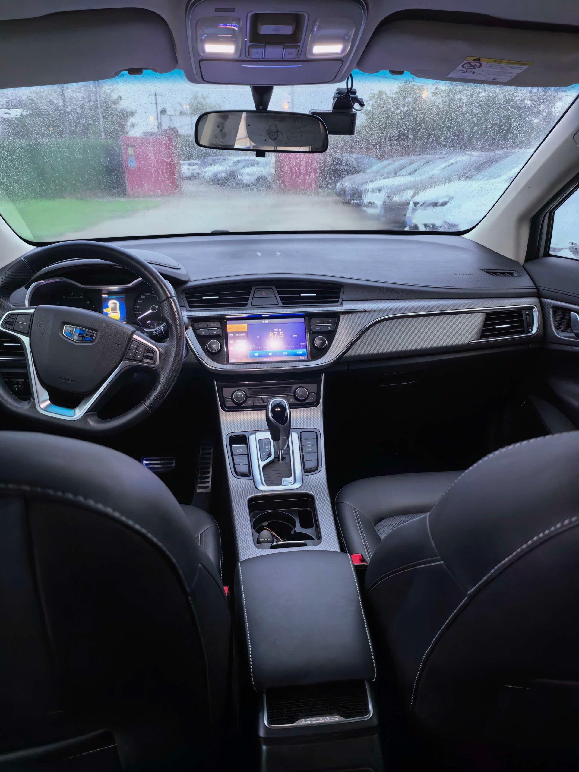 GEELY Emgrand GS 2016 car image #6