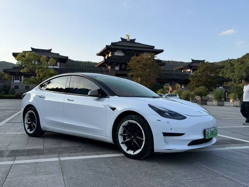 Tesla Model 3 2021 #2 Tesla Model 3 2021 изображение автомобиля #2