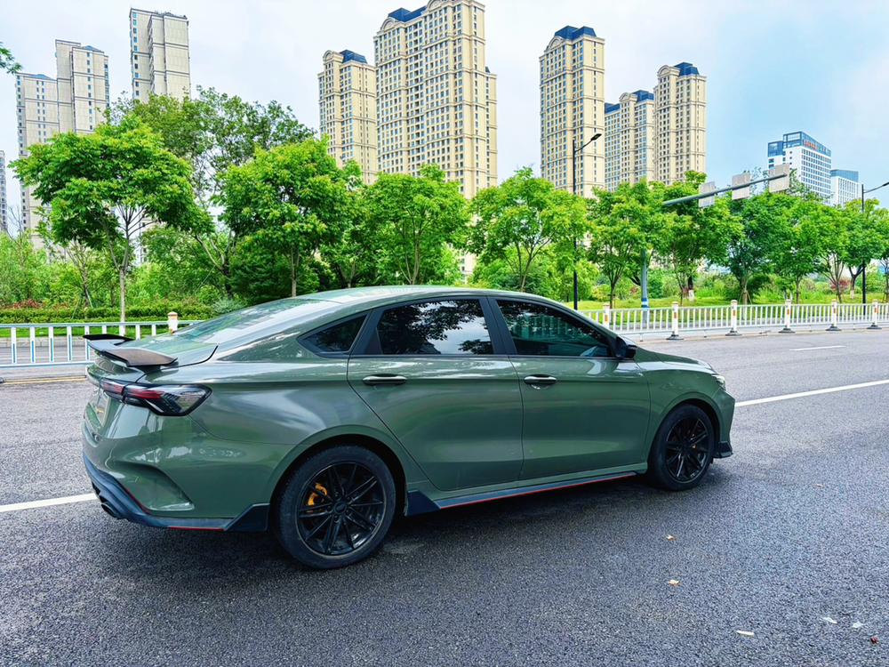 GEELY Binray 2022 car image #6