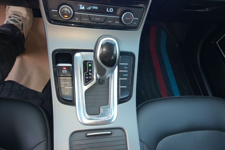 GEELY Emgrand GL 2019 immagine di auto #14