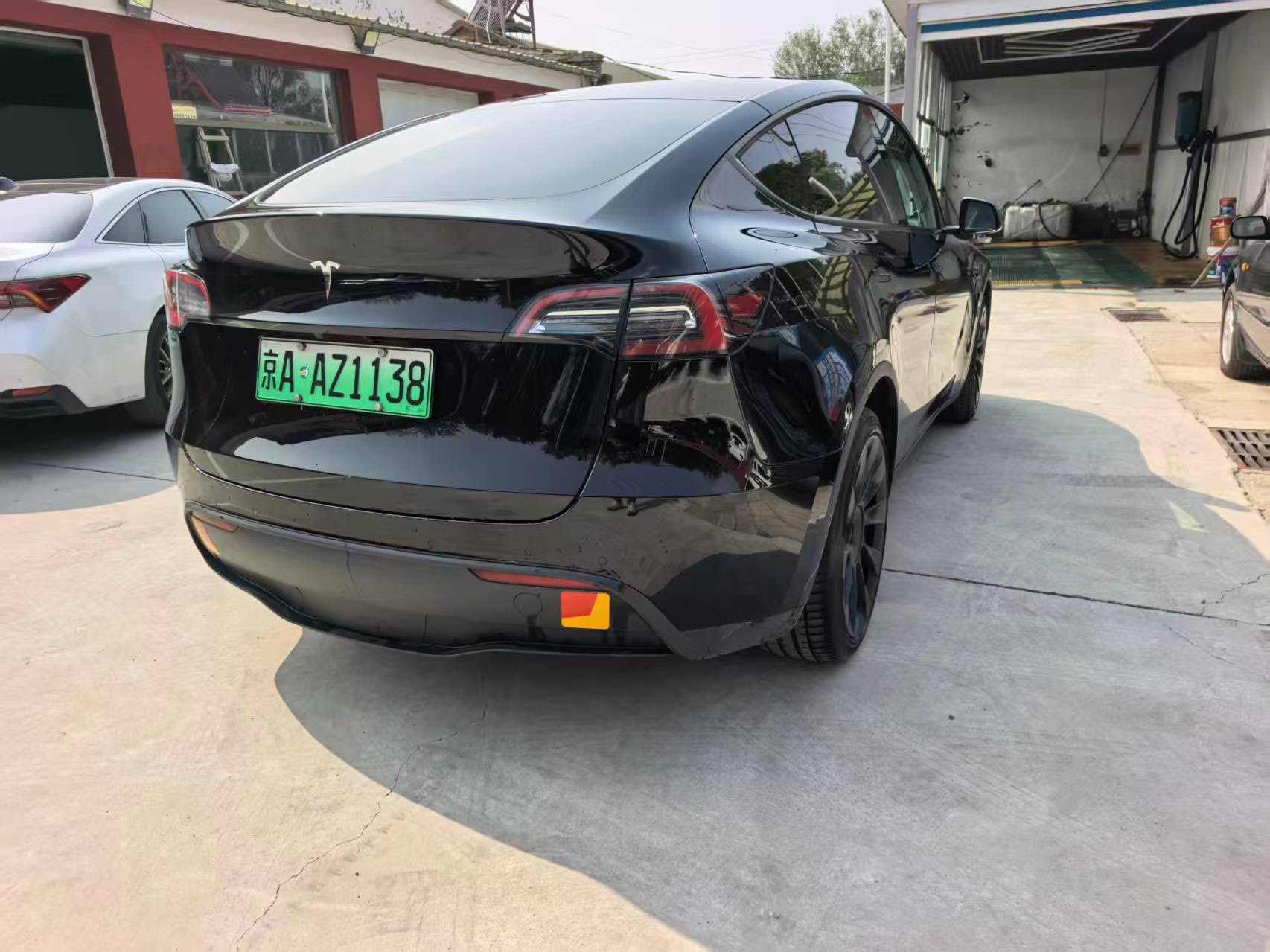 Tesla Model Y 2021 صورة سيارة #4