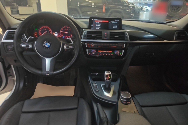 BMW 3 Series 2017 #10 BMW 3 Series 2017 car image #10