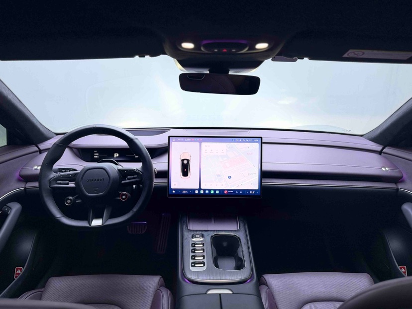MI SU7 2025 car image #4