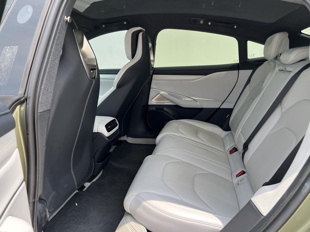 MI SU7 2024 car image #17