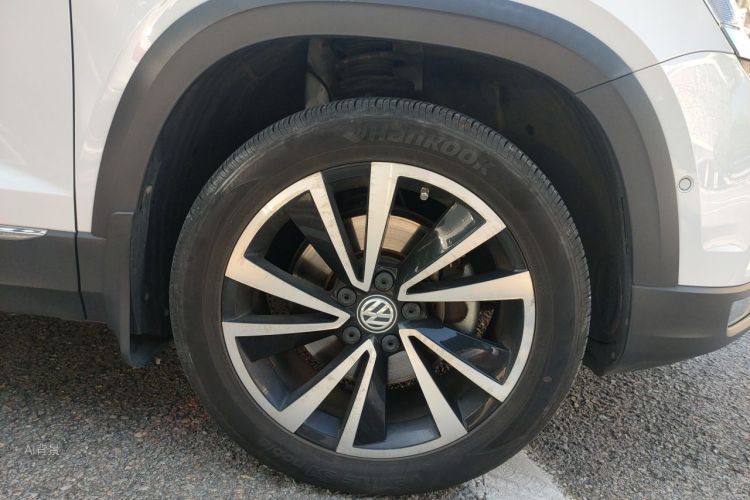 Volkswagen Tharu 2020 car image #9