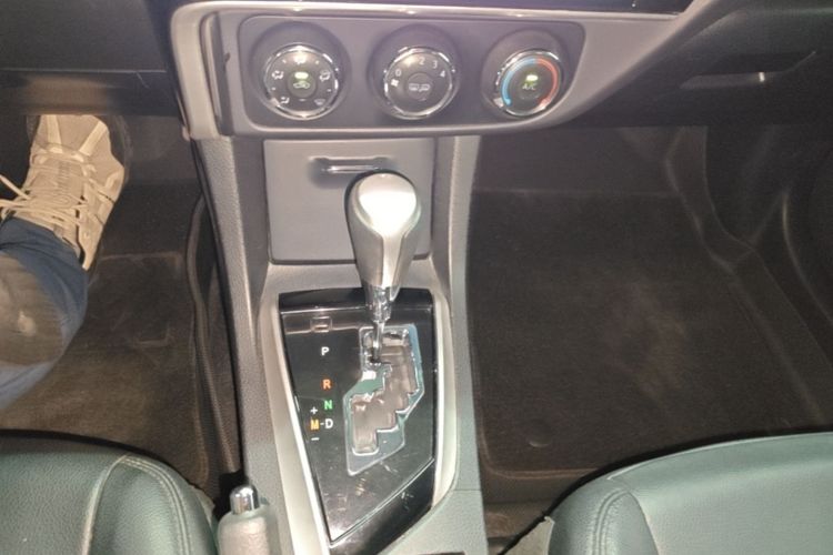Toyota Corolla 2019 #14 Toyota Corolla 2019 car image #14