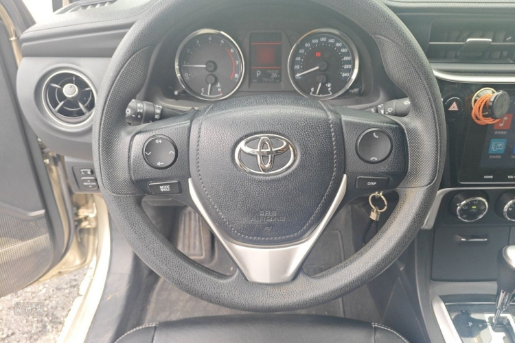 Toyota Corolla 2018 #12 Toyota Corolla 2018 car image #12
