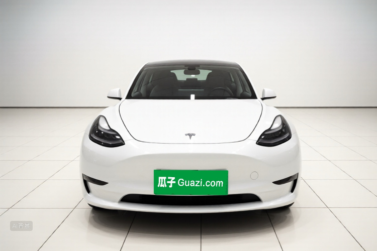 Tesla Model Y 2023 #3 Tesla Model Y 2023 car image #3