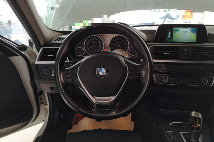BMW 3 Series 2018 #11 BMW 3 Series 2018 car image #11