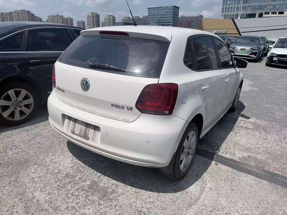 Volkswagen Polo 2013 car image #5