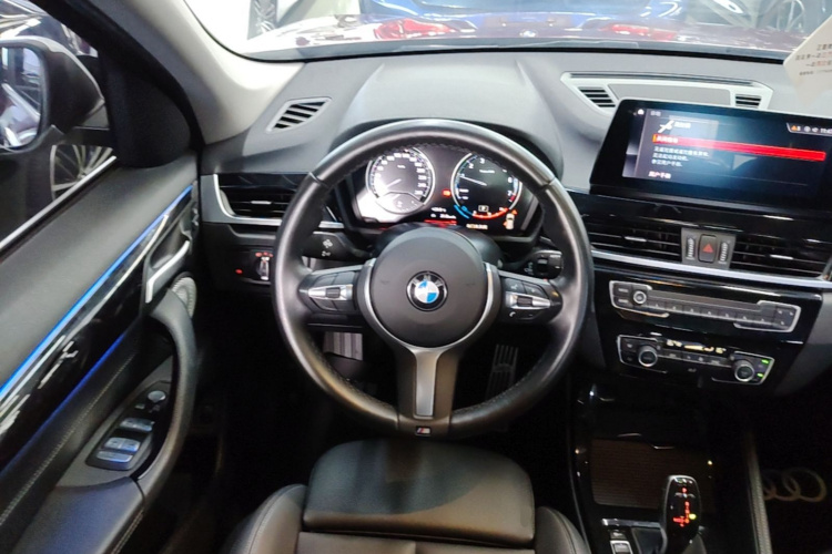 BMW X1 2022 car image #11