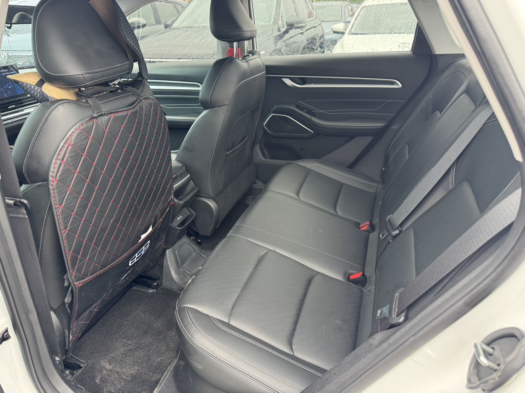 GEELY Emgrand 2024 car image #9