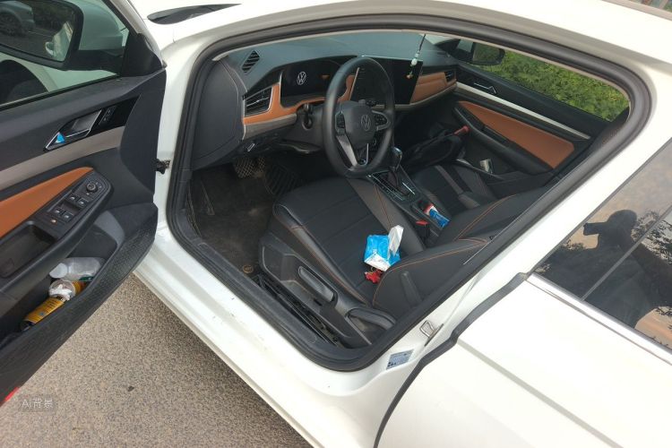 Volkswagen Bora 2023 car image #18
