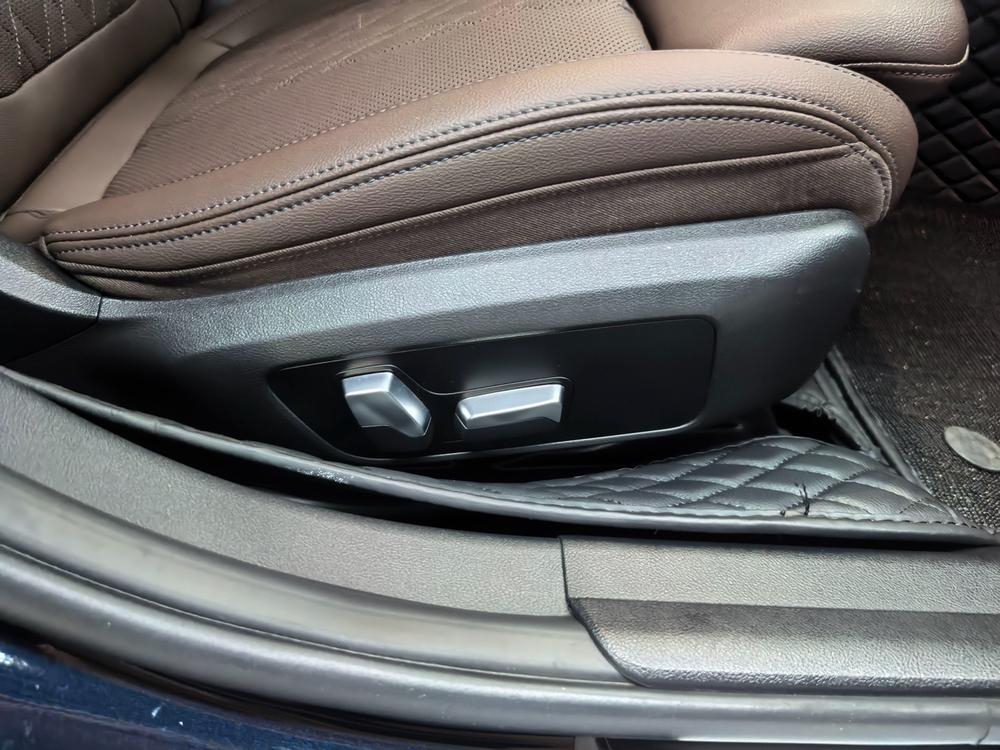 BMW 3 Series 2023 car image #8