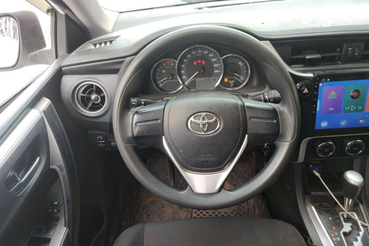 Toyota Corolla 2018 car image #14