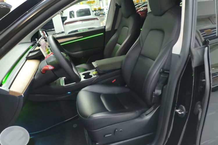 Tesla Model Y 2022 #15 Tesla Model Y 2022 car image #15
