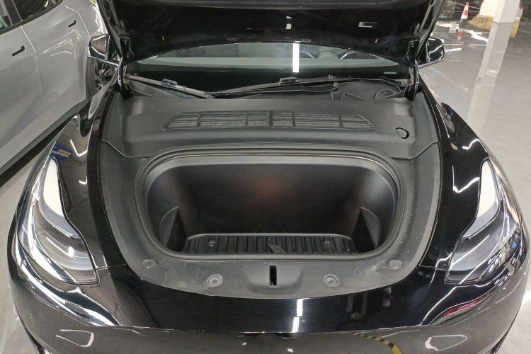 Tesla Model Y 2023 #20 Tesla Model Y 2023 car image #20
