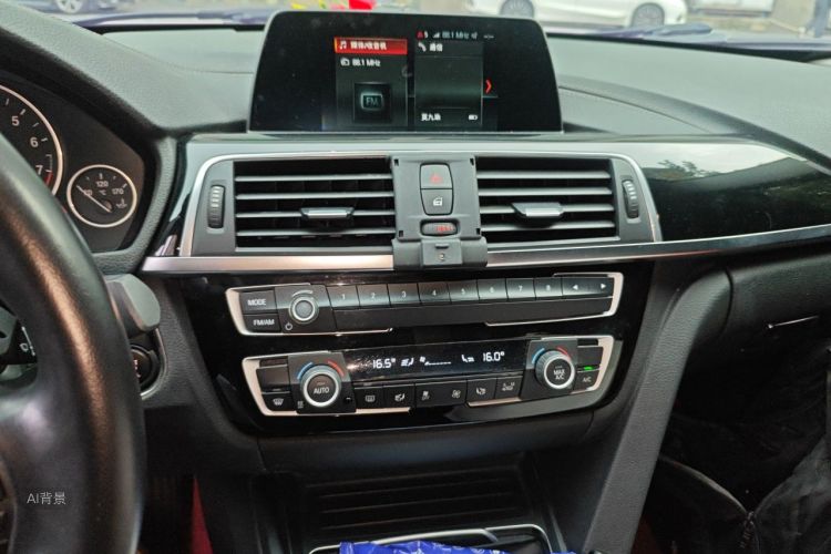 BMW 3 Series 2018 #15 BMW 3 Series 2018 car image #15