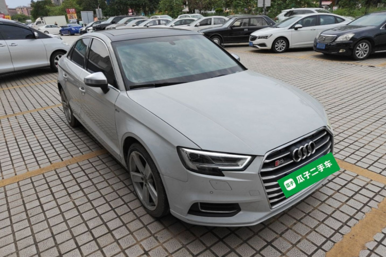 Audi A3 2019 car image #4