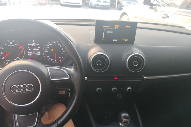 Audi A3 2017 immagine di auto #10