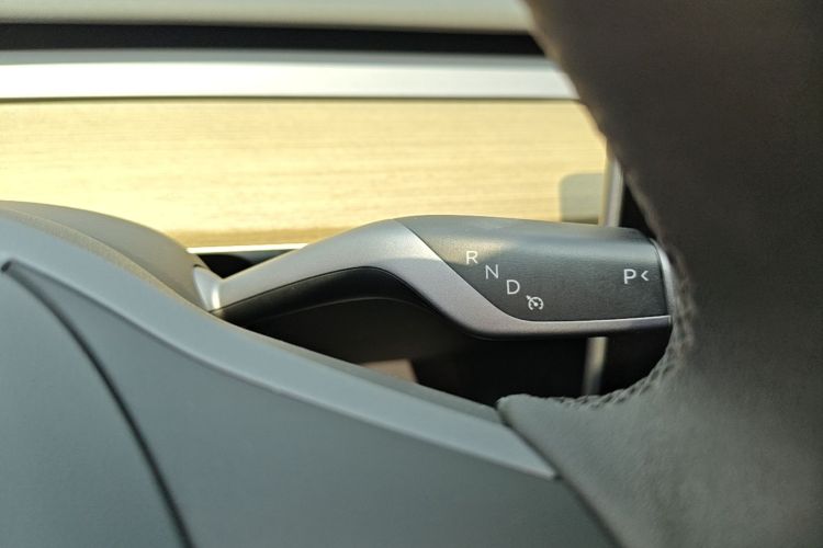 Tesla Model Y 2023 #14 Tesla Model Y 2023 immagine di auto #14