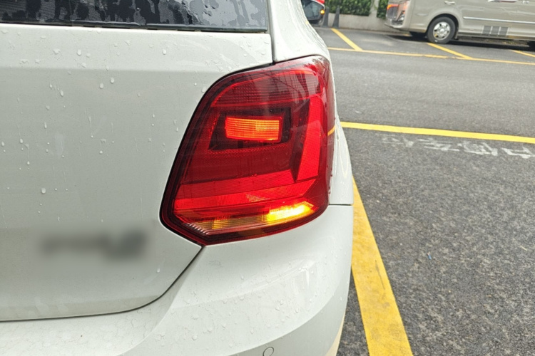 Volkswagen Polo 2017 #5 Volkswagen Polo 2017 car image #5