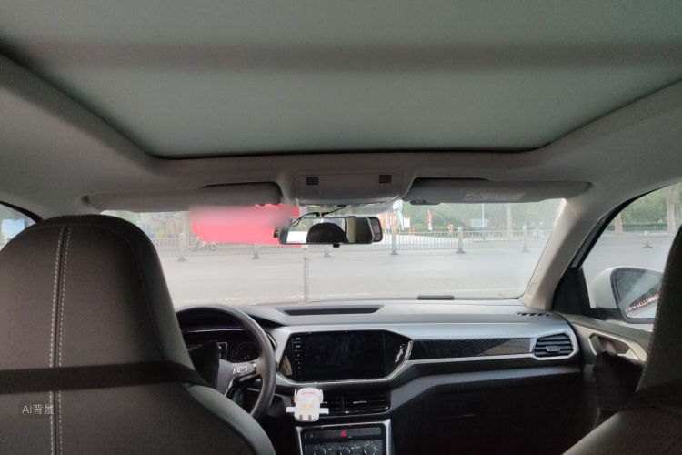 Volkswagen T-Cross 2021 #20 Volkswagen T-Cross 2021 car image #20