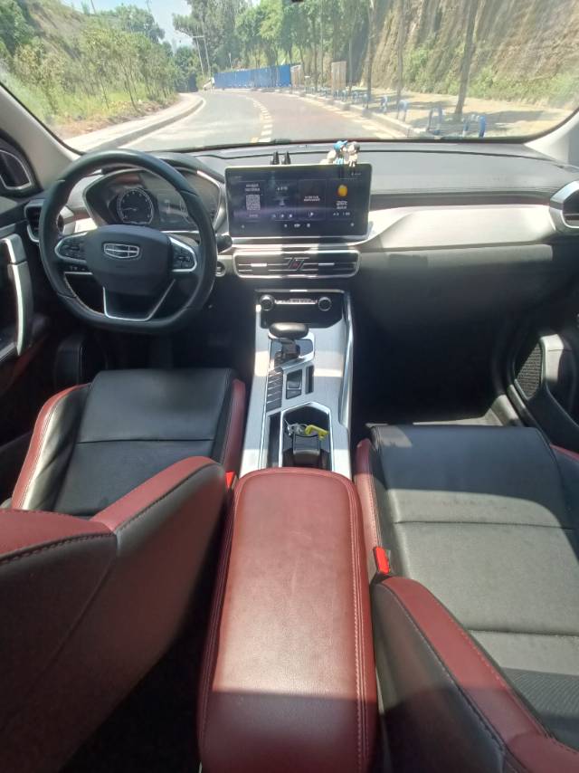 GEELY Coolray 2022 image de voiture #18