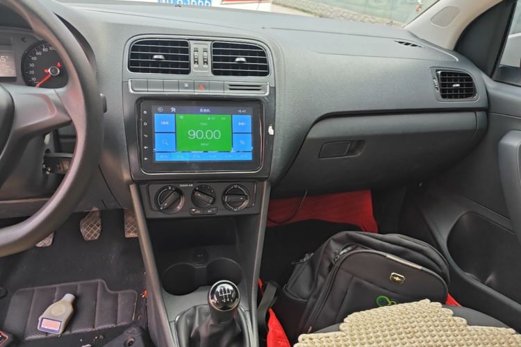 Volkswagen Polo 2017 #13 Volkswagen Polo 2017 car image #13