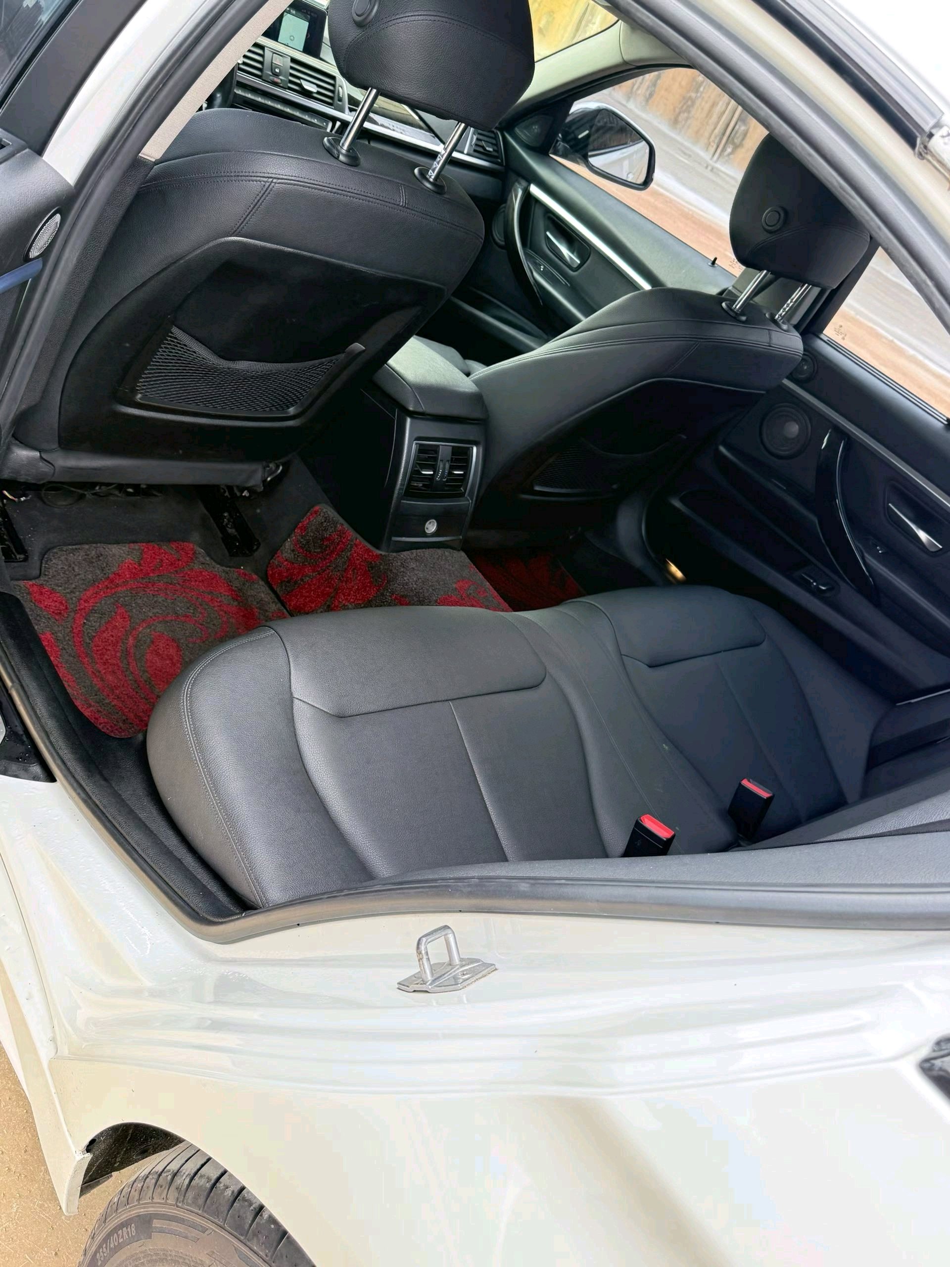 BMW 3 Series 2018 #7 BMW 3 Series 2018 car image #7