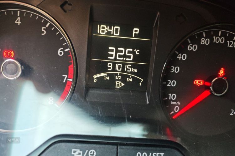 Volkswagen Polo 2017 #14 Volkswagen Polo 2017 car image #14