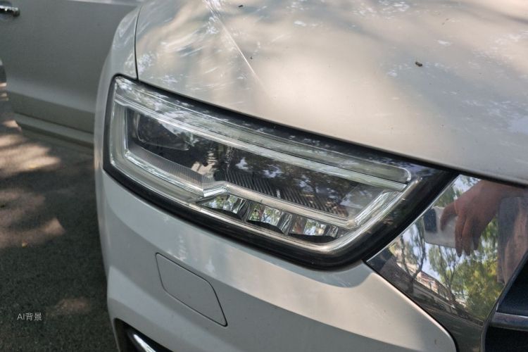 Audi Q3 2017 car image #8