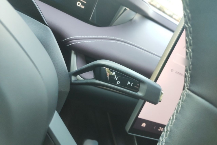 MI SU7 2024 car image #18