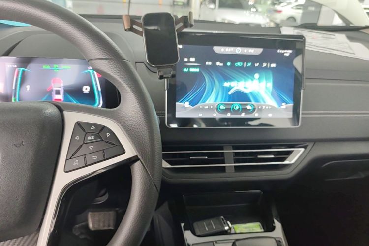 BYD Yuan New Energy 2019 car image #13