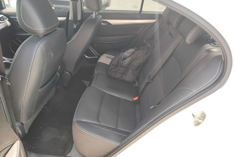 GEELY Emgrand 2020 car image #17