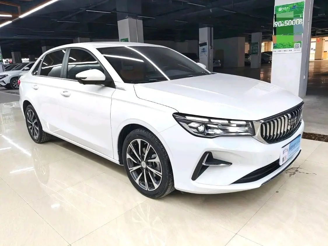 GEELY Emgrand 2024 immagine di auto #2