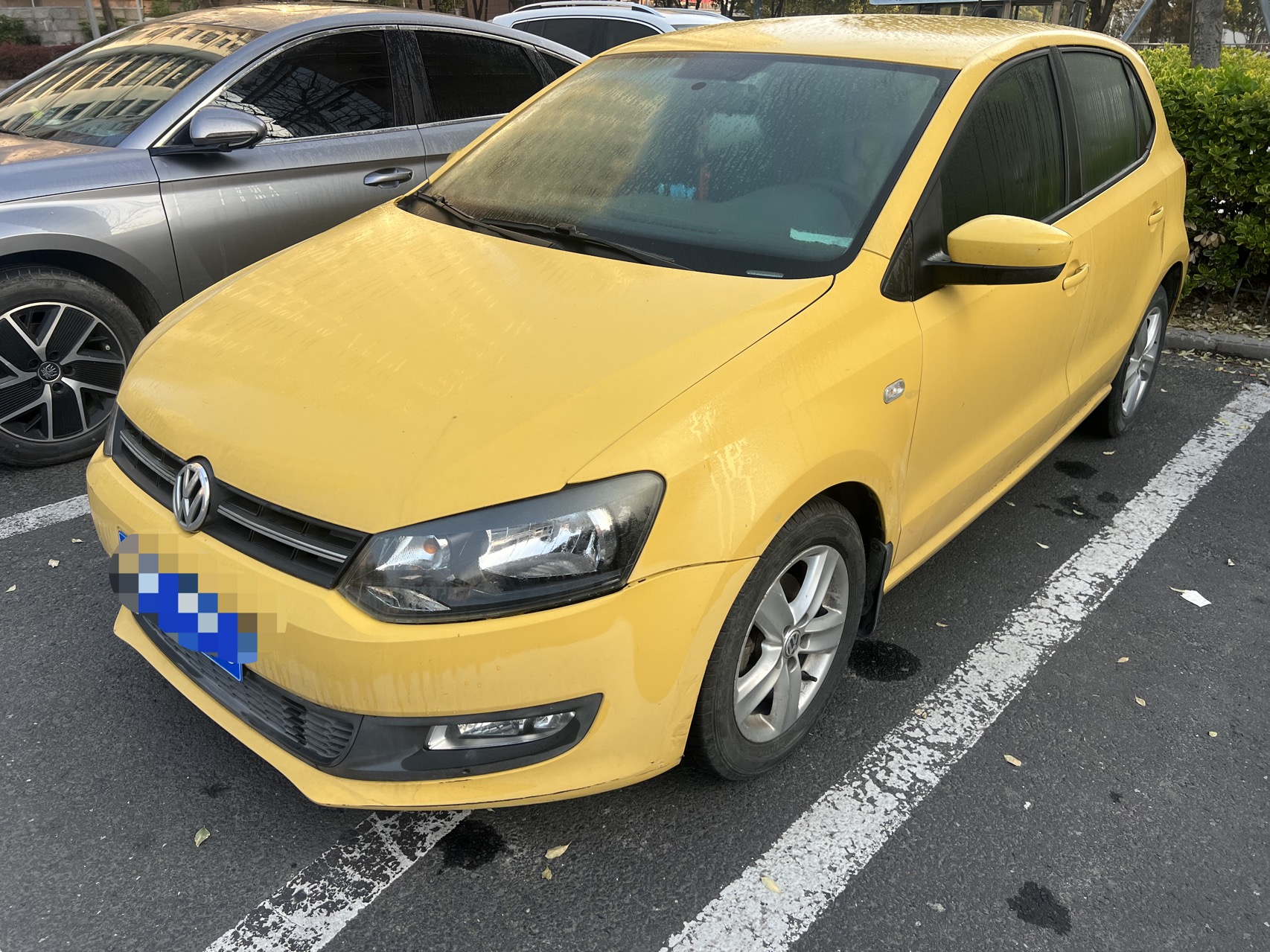 Volkswagen Polo 2011 car image 