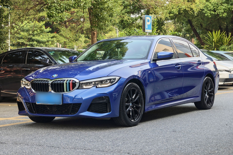 BMW 3 Series 2022 #2 BMW 3 Series 2022 car image #2