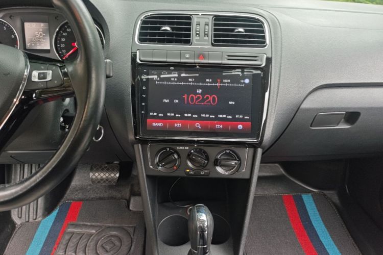 Volkswagen Polo 2017 #13 Volkswagen Polo 2017 car image #13