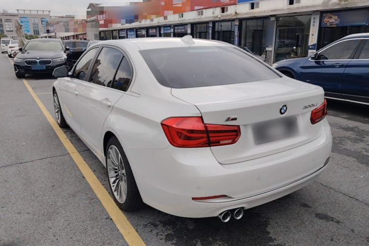 BMW 3 Series 2019 #5 BMW 3 Series 2019 car image #5