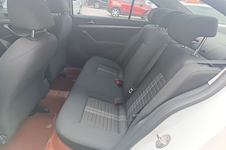 Volkswagen Lavida 2021 car image #17
