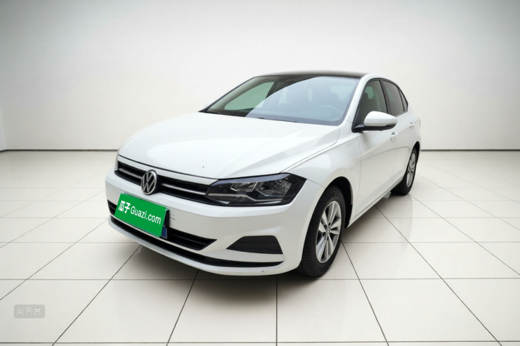 Volkswagen Polo 2023 car image #2