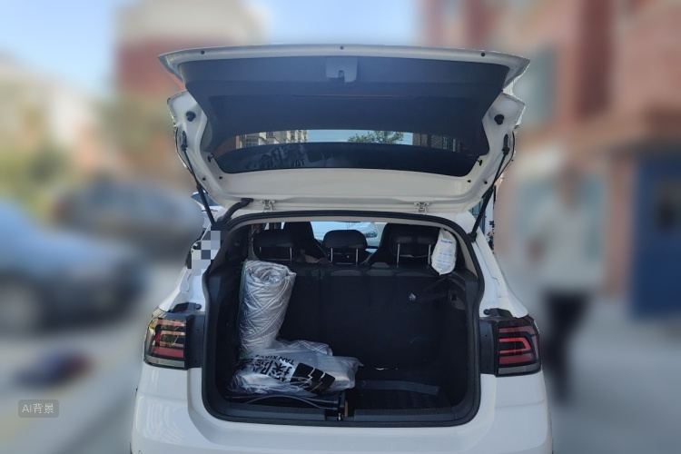 Volkswagen T-Cross 2021 immagine di auto #21