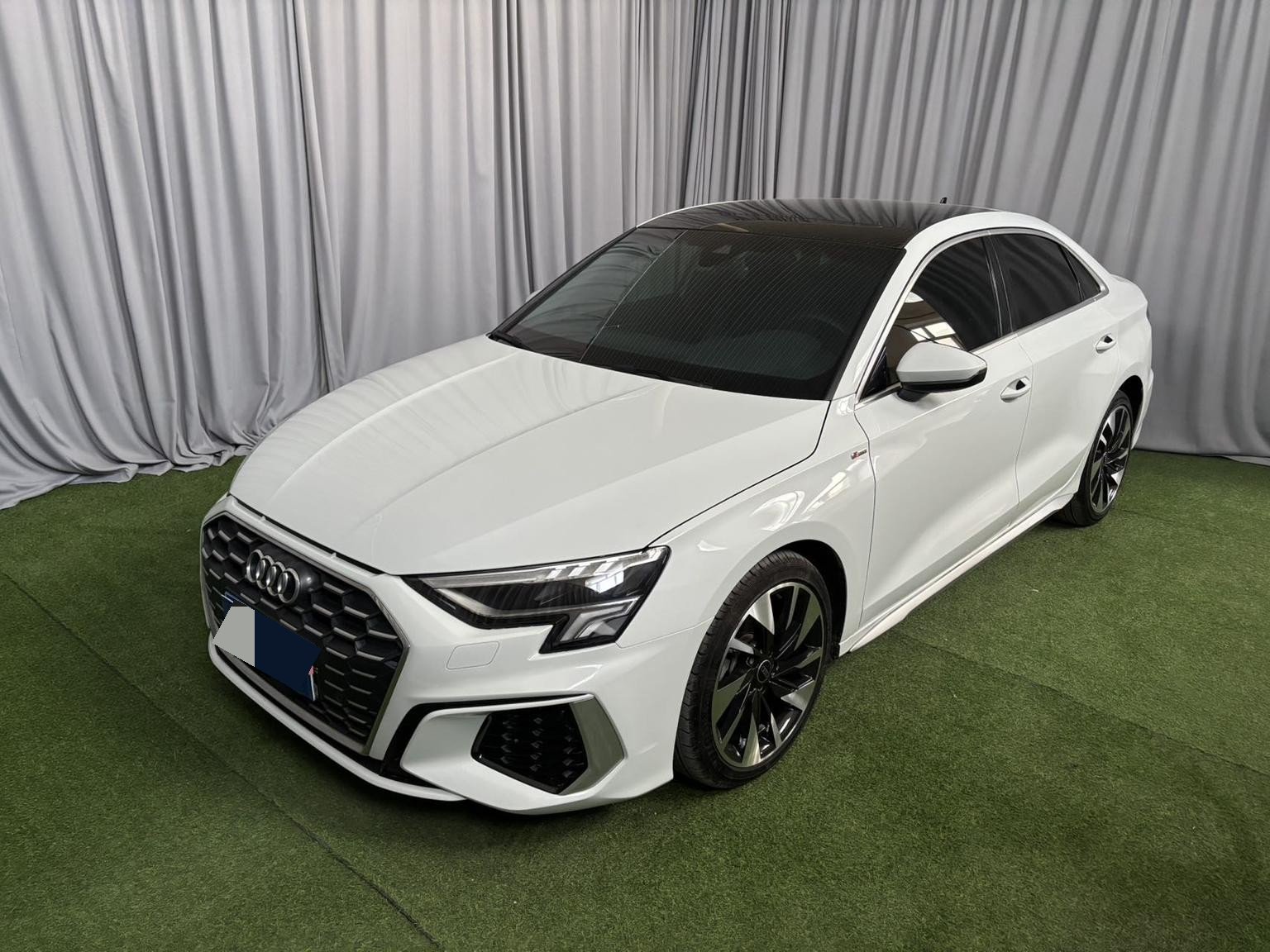 2022 2022 car image