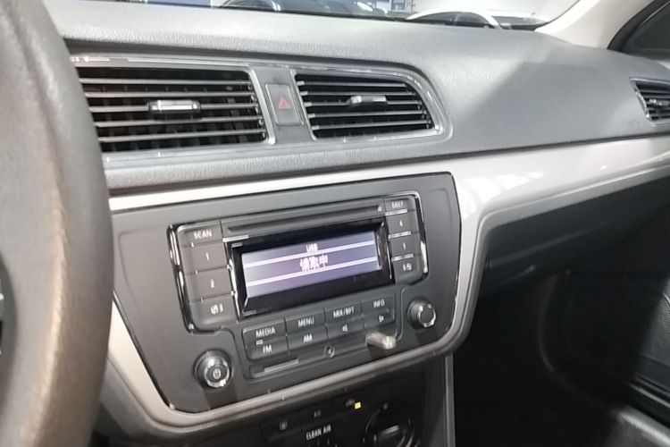 Volkswagen Lavida 2019 car image #13